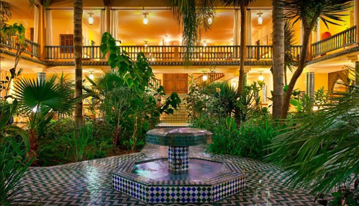 Architectural Masterpieces: Exploring the Most Iconic Luxury Mansions in America
