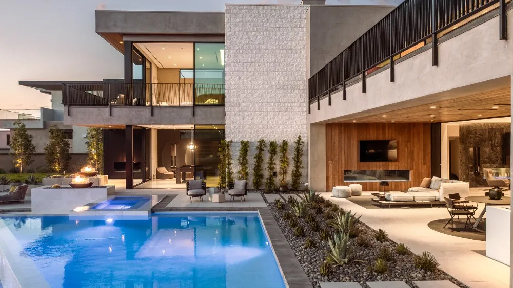 Ultra-Luxury Mansions with Cutting-Edge Home Automation