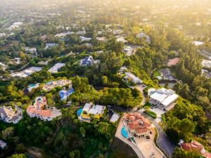 Private Neighborhoods and Gated Communities for Ultra-Wealthy Homeowners