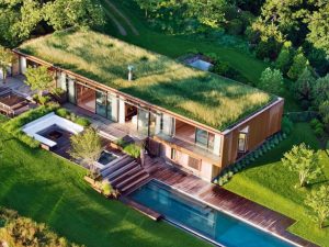 Sustainable Luxury: Eco-Friendly Features in Modern Mansions