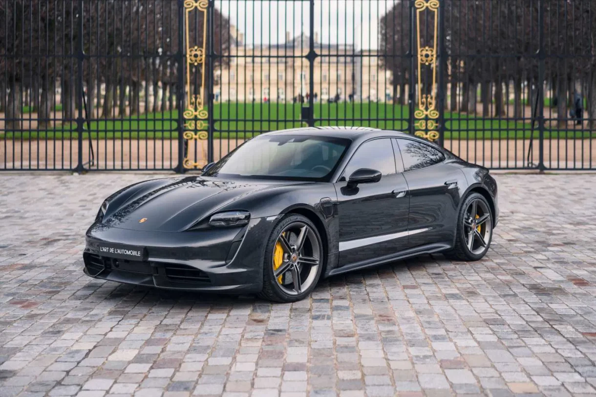 Porsche Taycan Turbo S - Electric Luxury Performance