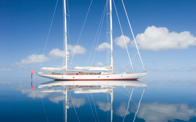 Classic vs. Modern: The Evolution of Yacht Design