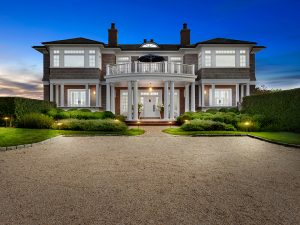 The Hamptons: Coastal Mansions for Elite Living