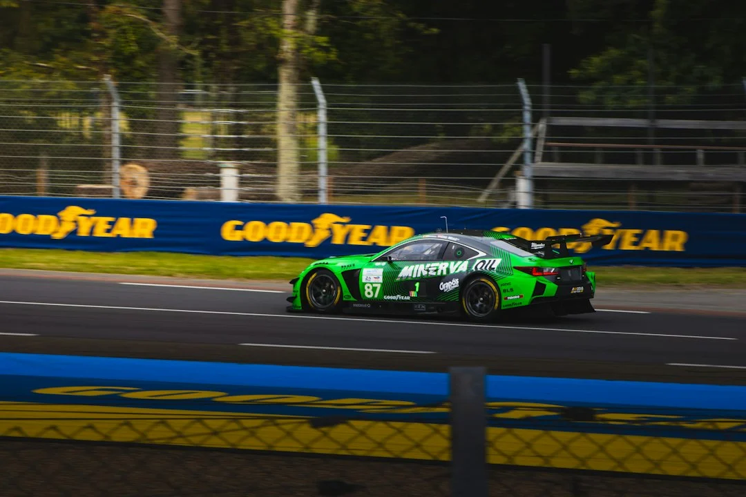 How to choose a hypercar for track days