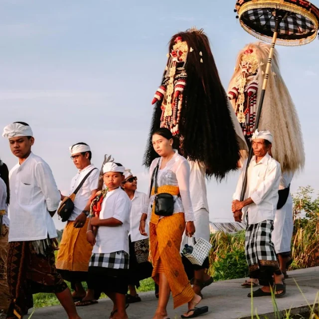 AI-Powered Concierge vs Traditional Luxury Travel Services
