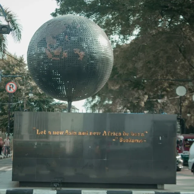 Artificial Intelligence should be a global public good