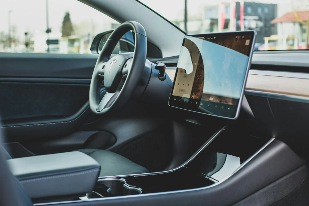 Comparing Electric Luxury Cars: Tesla Model S Plaid vs. Porsche
