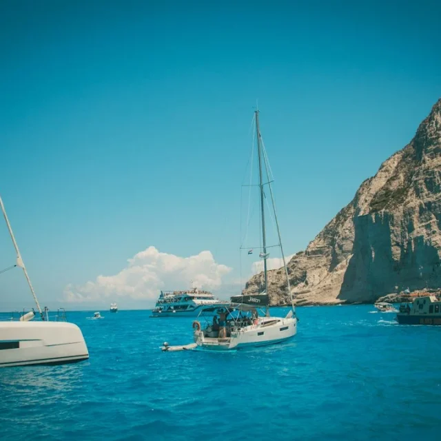 Comparing carbon-neutral yacht charters vs traditional superyacht