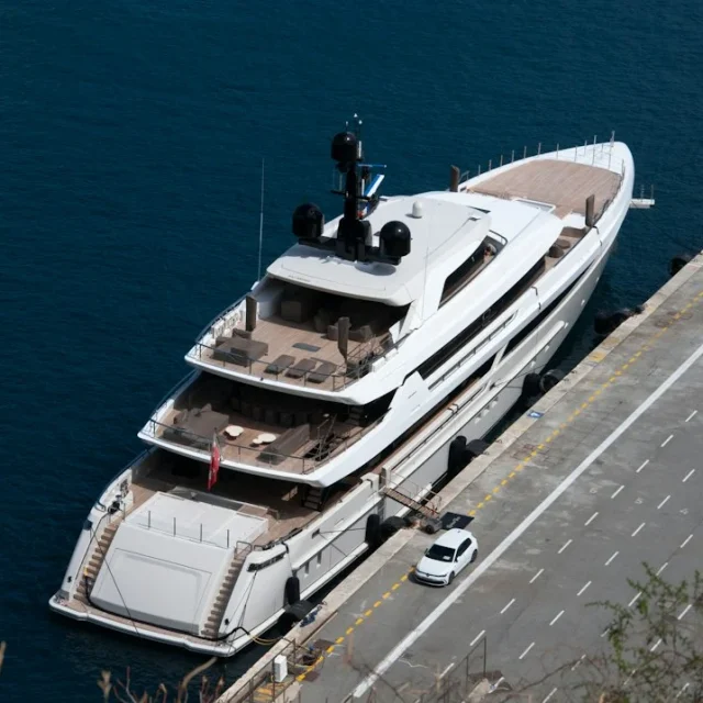 Step-by-Step Guide to Charter a Superyacht for a Weekend