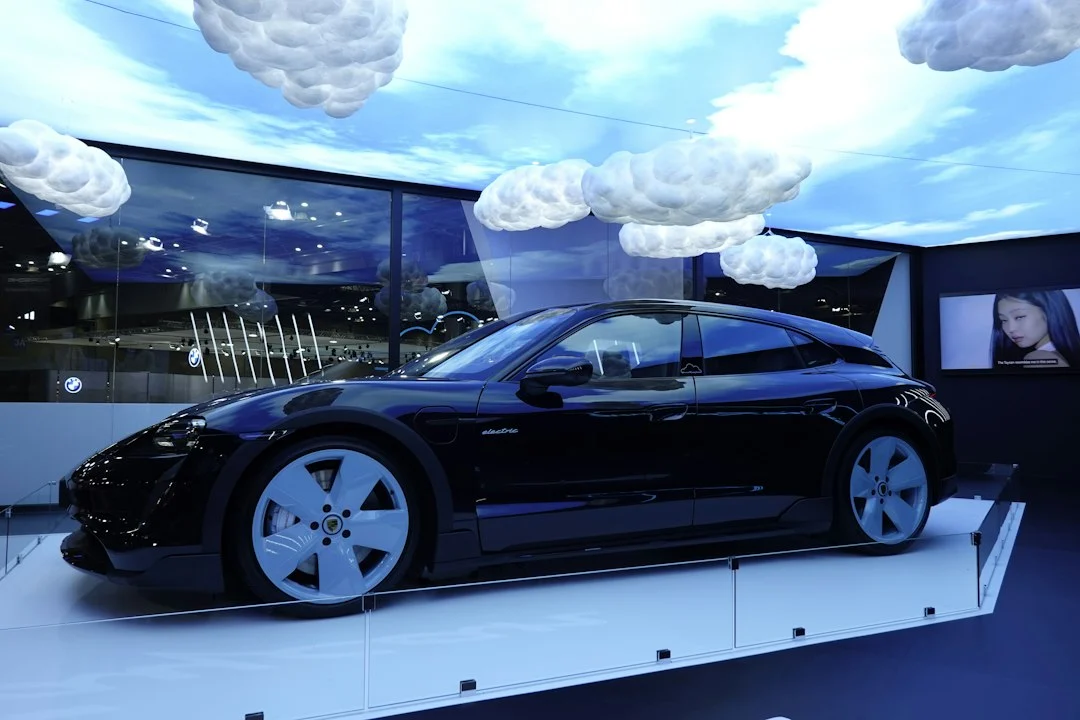 Tesla Model S Plaid vs Porsche Taycan Turbo: Which Wins?